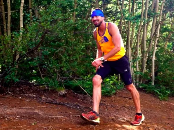 Koerner, en plena HR100 del 2012. Foto: Meghan Hicks / iRunFar.com